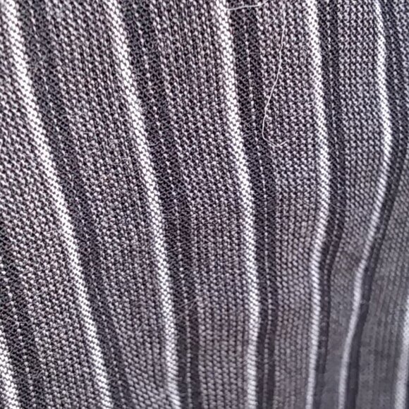 Kenneth Cole Men's Gray Black White Thin Striped Button Down - L - Picture 6 of 11
